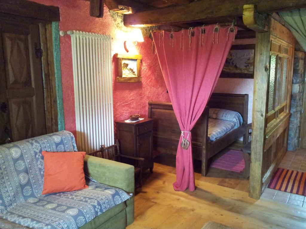 Affittacamere Saint Salod Charvensod Rum bild